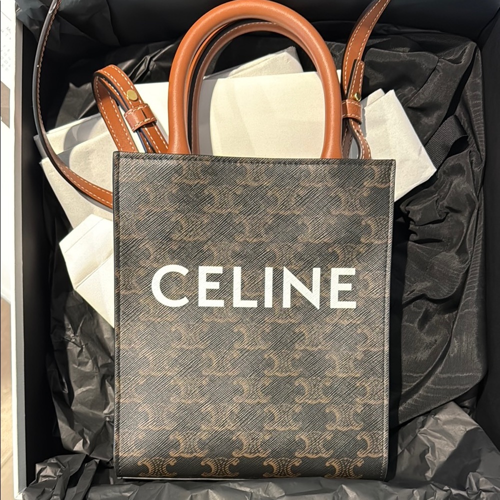 Celine Triomphe Vertical Cabas Mini